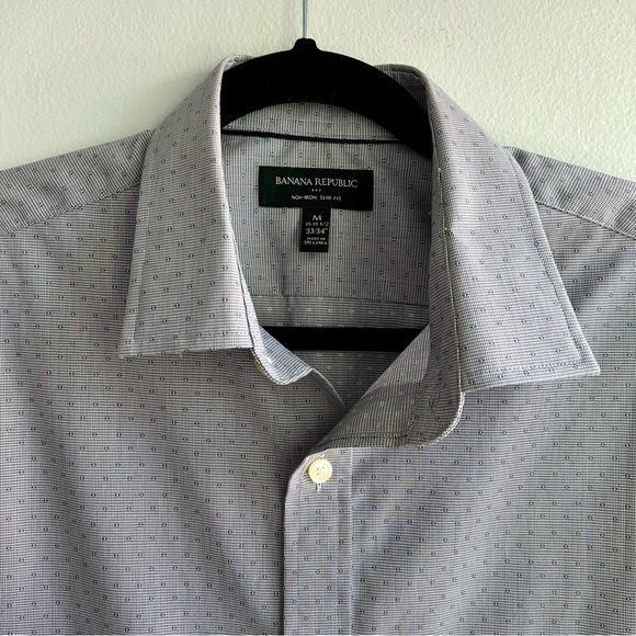 Men’s Banana Republic Button Down Shirt - Picture 2 of 4
